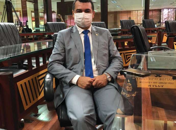 Deputado Sgt. Cadmiel pede à Funtac kit higienização para militares em serviço