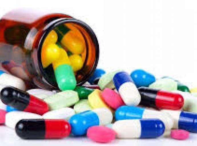 Tratamento com hidroxicloroquina e azitromicina tem sucesso em mais de 50 pacientes da Prevent Senior, mas quarentena é essencial