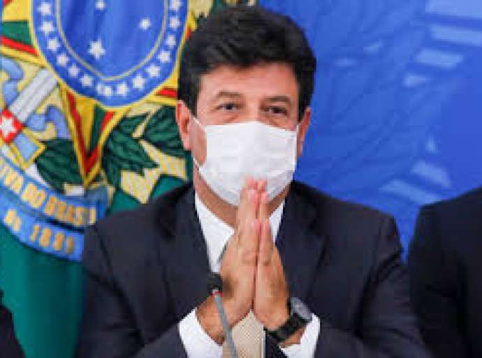 Coronavírus: ministro da Saúde recomenda uso de máscaras caseiras