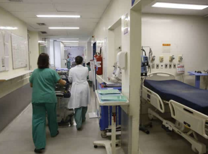 Médicos acreditam em colapso no sistema de saúde com falta de respiradores e vagas na UTI