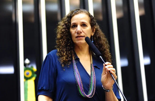 PT e PCdoB brecam projeto contra desvios de recursos na pandemia