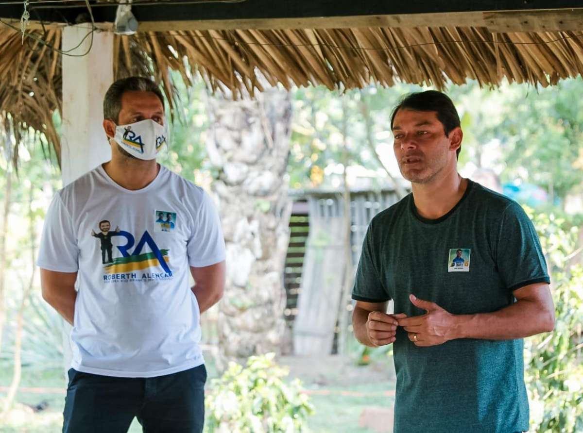 Na comunidade Vila Maria, Roberto Duarte ouve principais reivindicações dos moradores