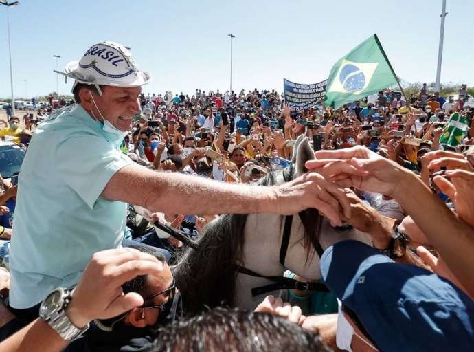 Bolsonaro: “Tem muita gente boa que passou pelo governo do PT”
