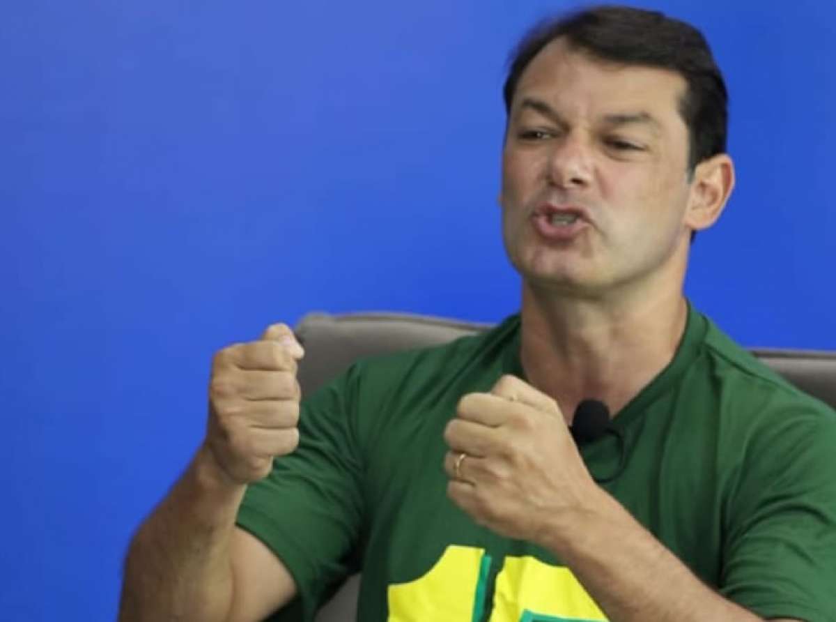 "O asfalto da Prefeita é asfalto sonrisal e o governador Gladson entupiu o governo de quem foi seu adversário nas eleições"