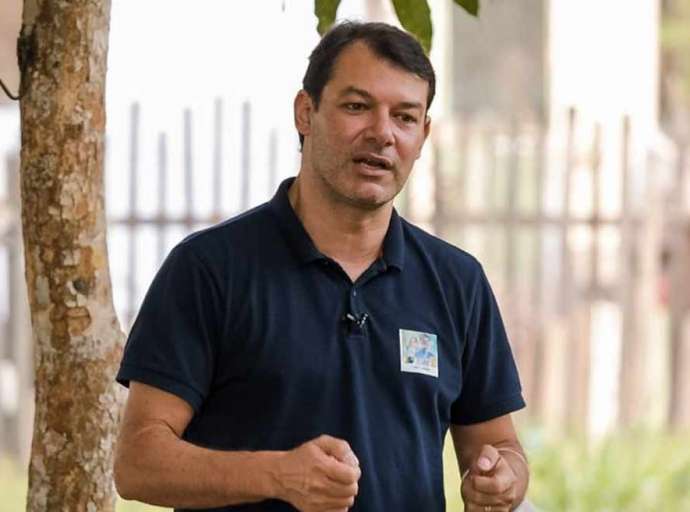 Por causa de aumento espantoso de contaminações por coronavírus, Roberto Duarte cancela caminhadas das agendas de campanha