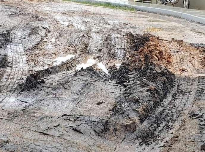 Poucos meses após ser recuperado, trecho que dá acesso á Rodoviária de Feijó apresenta problemas