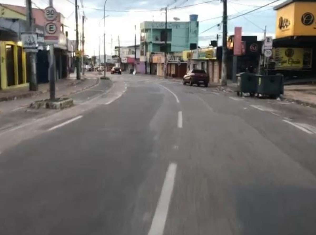 Lockdown: Estação Experimental, um dos mais movimentados centros comerciais de Rio Branco está praticamente deserto