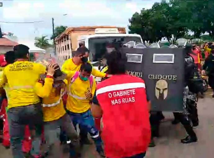 MPAC abre investigação sobre ação policial durante protesto de garis em Rio Branco