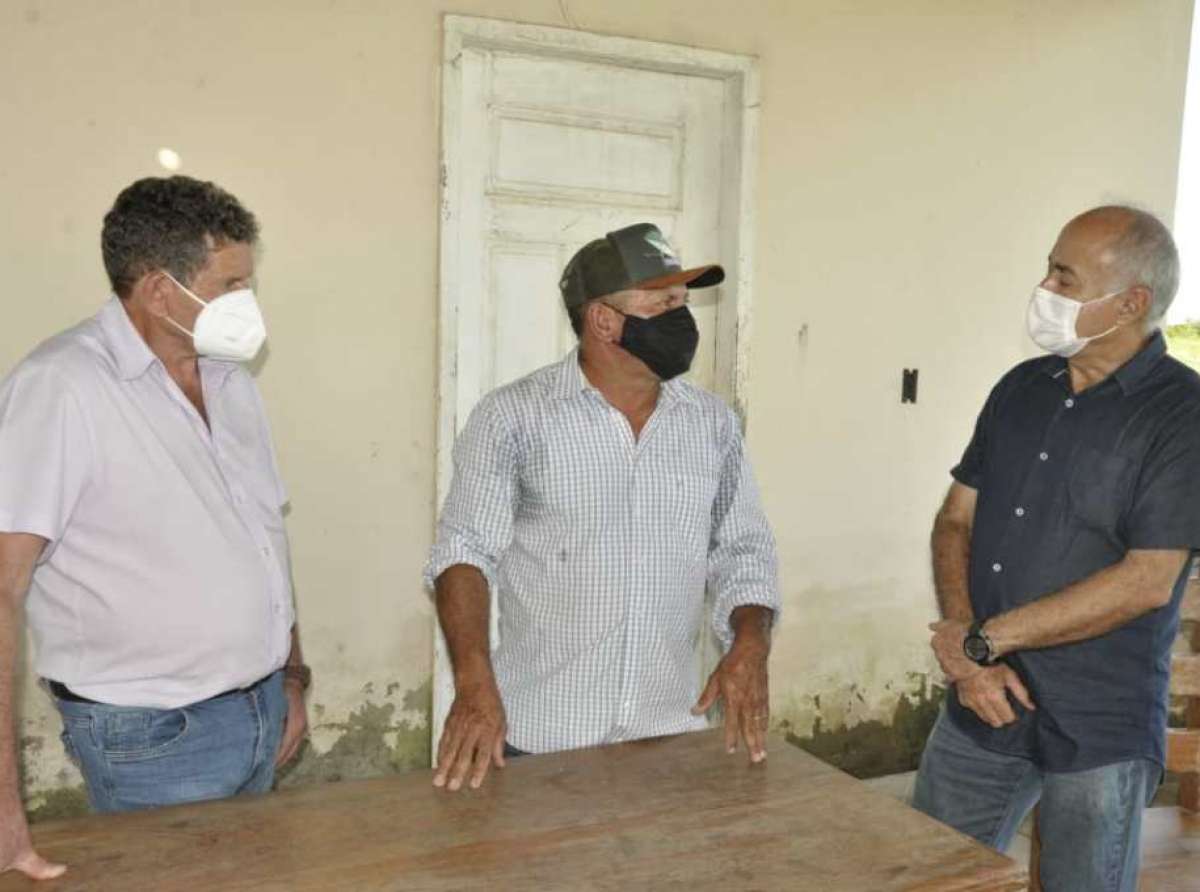 Bocalom visita ramais do “cinturão verde” e garante apoio ao homem do campo
