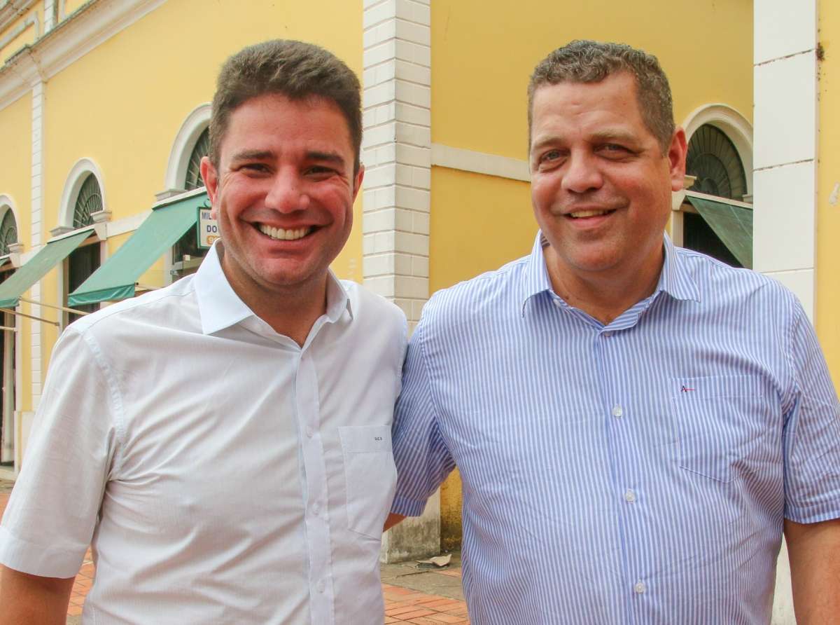 Major Rocha vai pra cima de Cameli:"onde está o cartão enche o bucho que o Governador prometeu?'