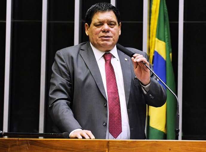 Flaviano Melo destina R$ 350 mil para a compra do primeiro castramóvel do Acre