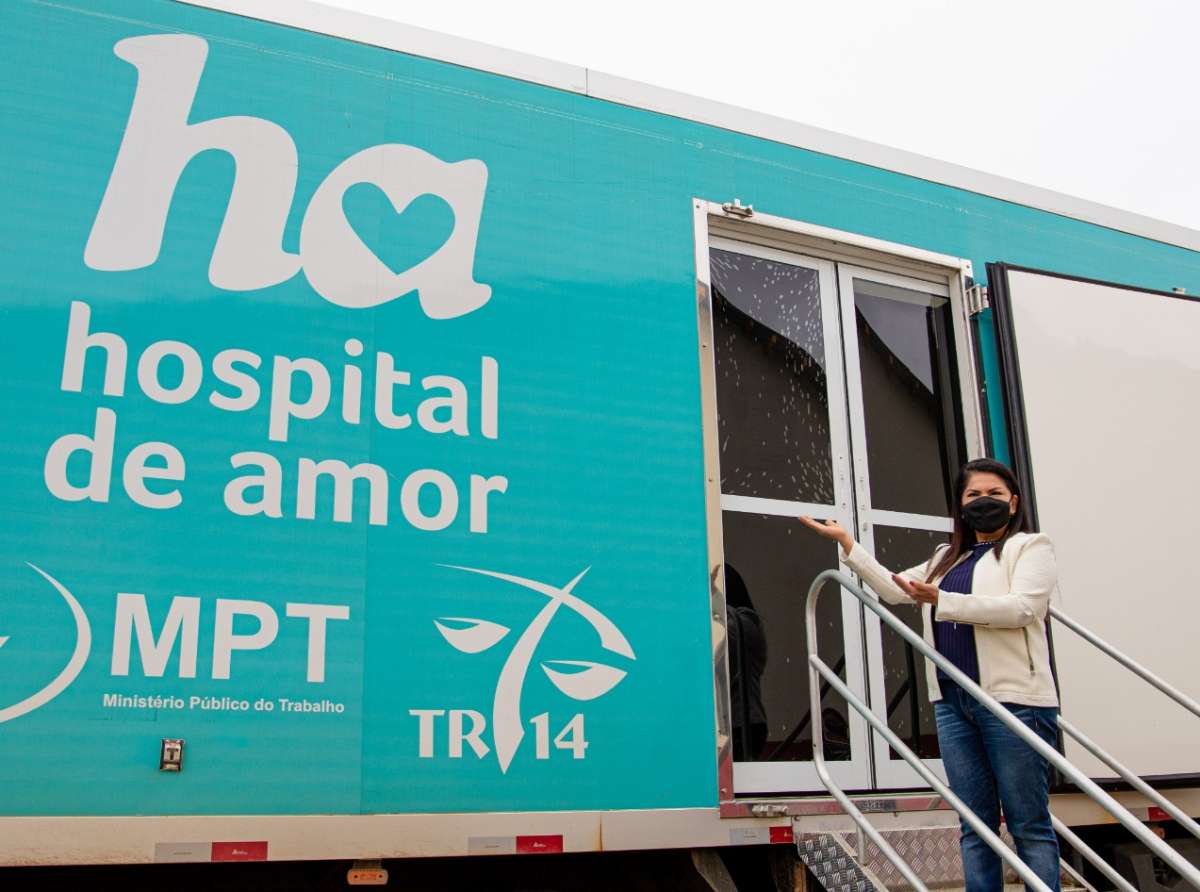 No Juruá, Deputada Antonia Sales acompanha atendimento itinerante do Hospital de Amor