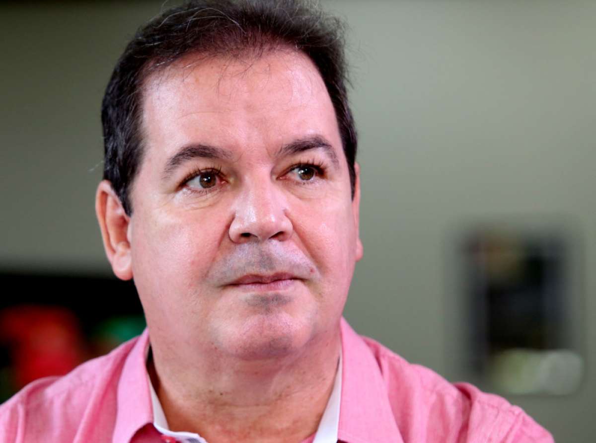 Médico Tião Viana faz alerta sobre nova onda da covid-19: "Um novo colapso se avizinha"
