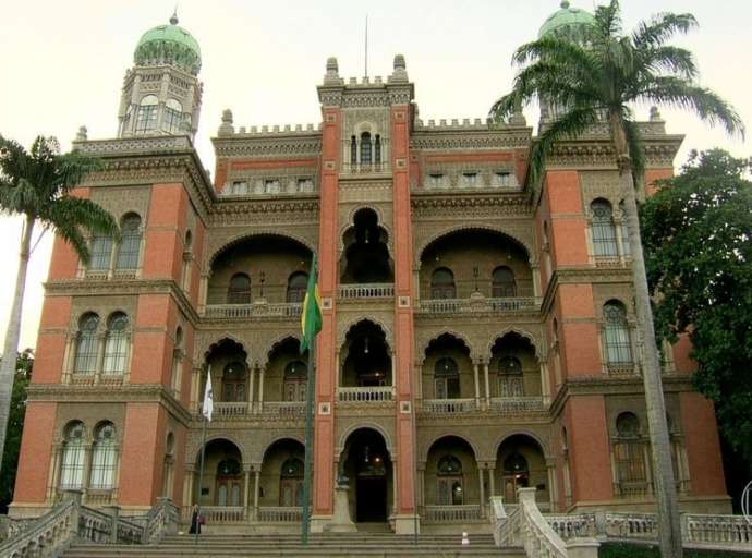 Fiocruz diz que vacinas aplicadas fora da validade não foram envasadas por ela