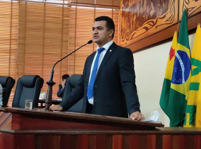 Cadmiel apresenta anteprojeto que regulamenta identificação funcional de militares inativos