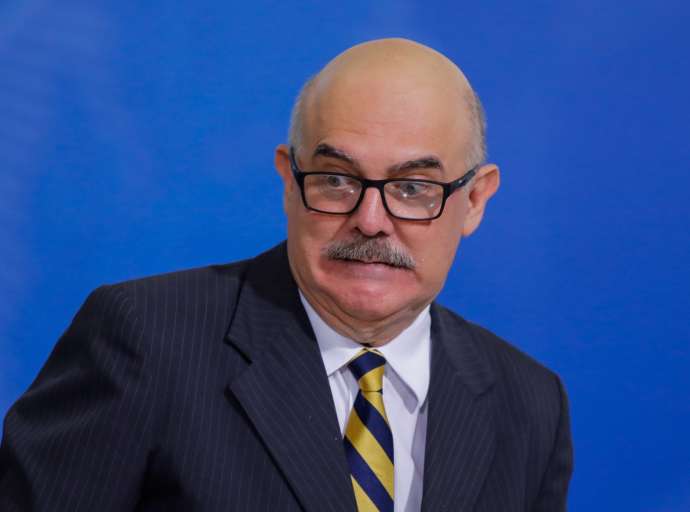 "Não queremos inclusivismo", diz ministro da Educação, sobre crianças com deficiência