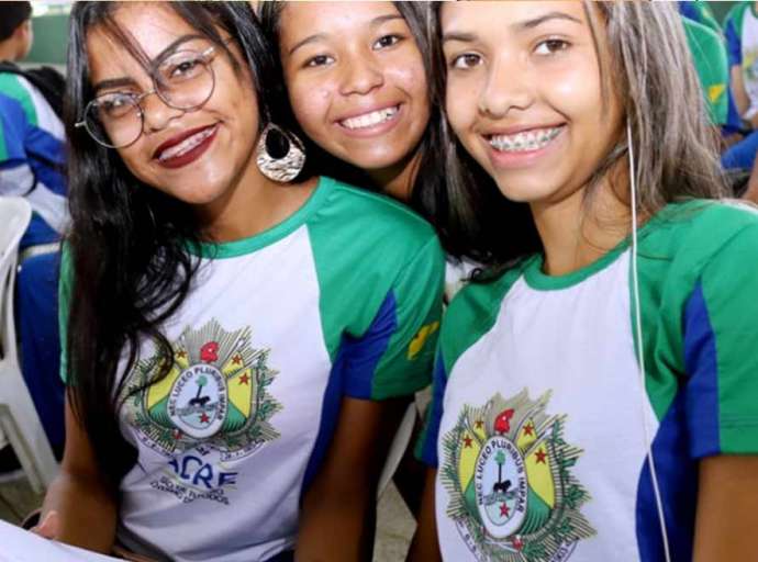 Pesquisa Data Control mostra que maioria dos acreanos entrevistados não concorda com o retorno das aulas dia 4