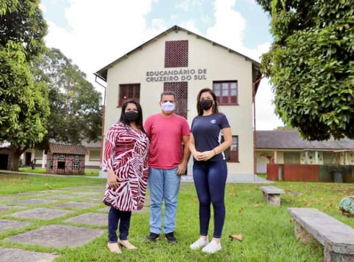 Jéssica Sales libera recursos para instituições de apoio à crianças e adolescentes em Cruzeiro do Sul