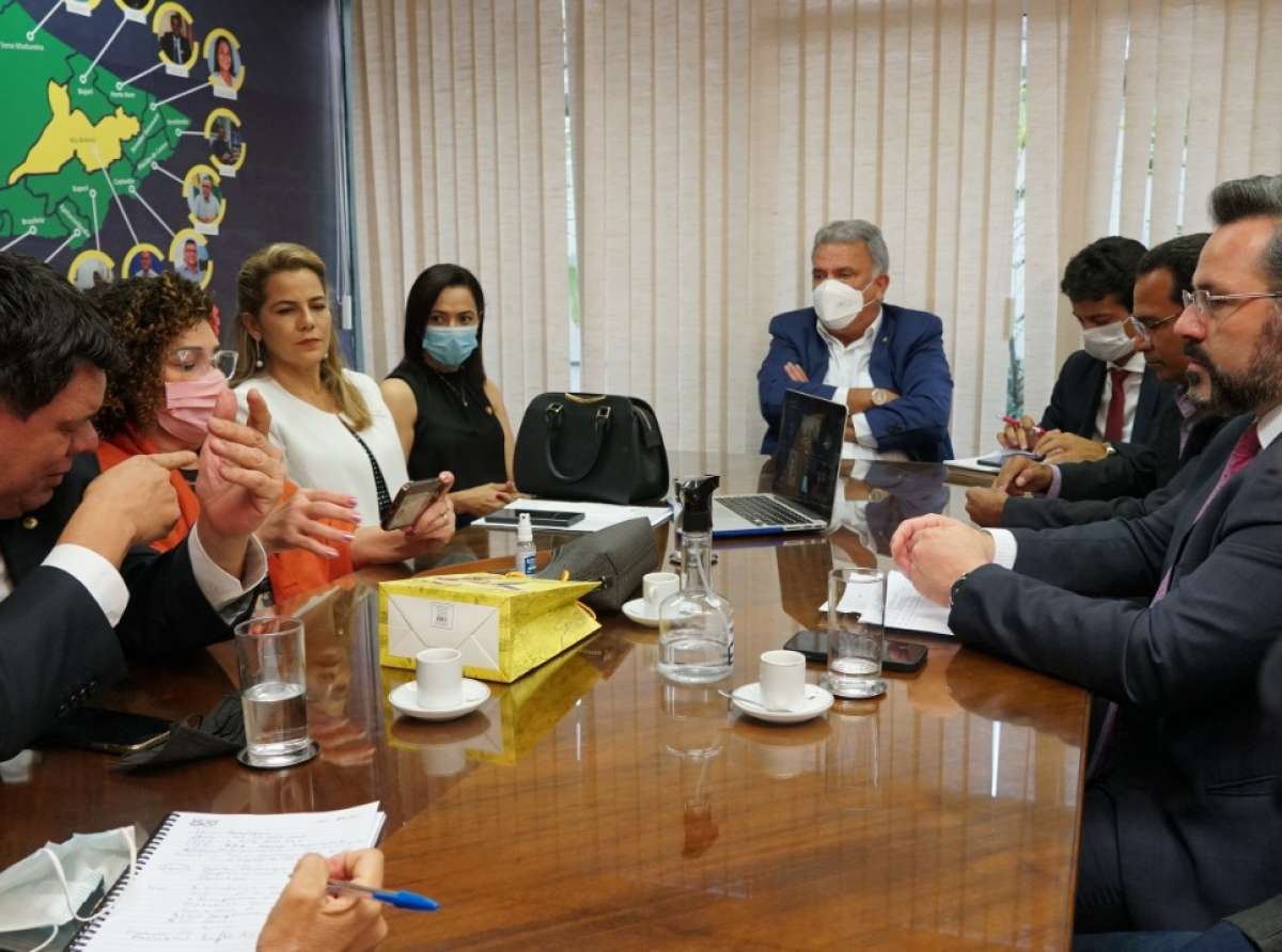 Bancada federal acreana anuncia R$ 9 milhões para construção da ponte sobre o Rio Juruá
