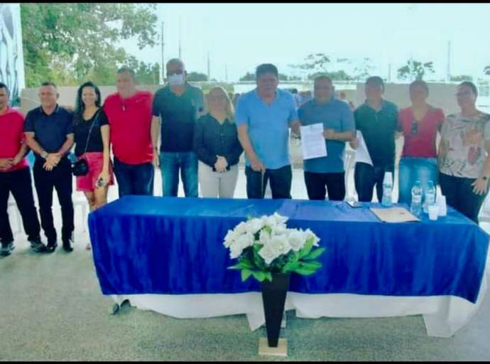 Projeto intermediado por Flaviano em Sena contempla criação de escolinhas e cursos