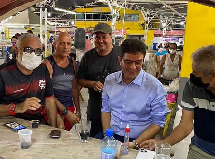 No café dos “Línguas de Trapo”, Gladson convida e Dudé aceita organizar a Expoacre 2022