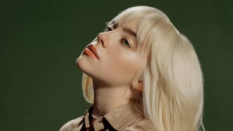 Como pornografia afeta o cérebro e hábitos sexuais de jovens como a cantora Billie Eilish