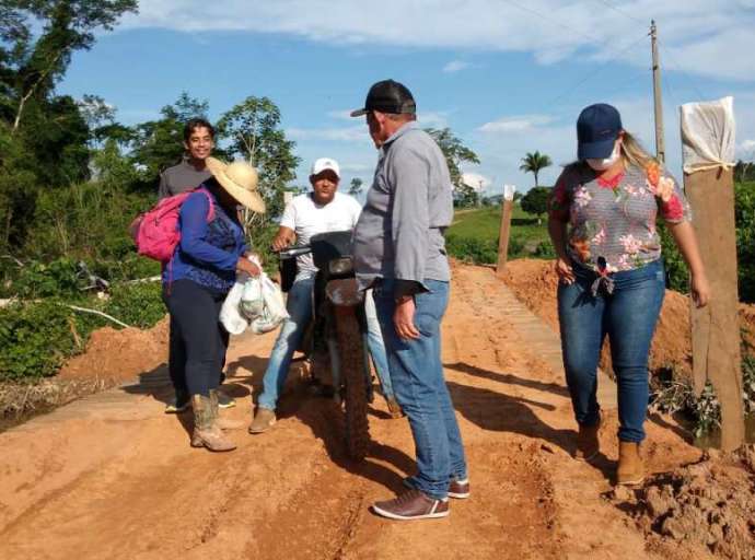 Prefeitura de Rio Branco realiza conclusão dos serviços de melhoria no ramal do Capela na estrada Transacreana