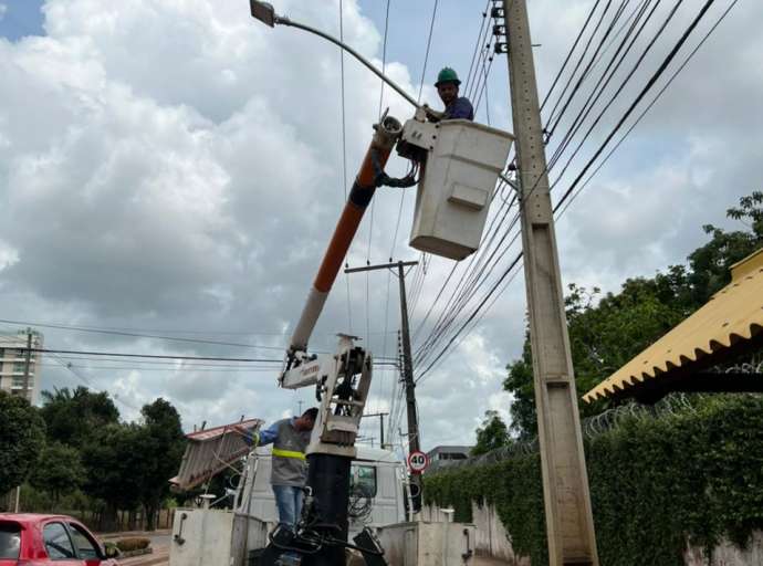 Secretaria Municipal de Zeladoria de Rio Branco reforça os trabalhos de manutenção na iluminação pública da cidade