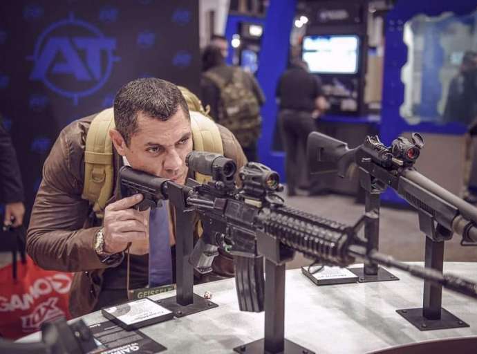 Ulysses defende posse de armas para cidadão defender sua família: "desde que aprovado em avaliação psicológica e que possua conduta ilibada perante a Justiça" 