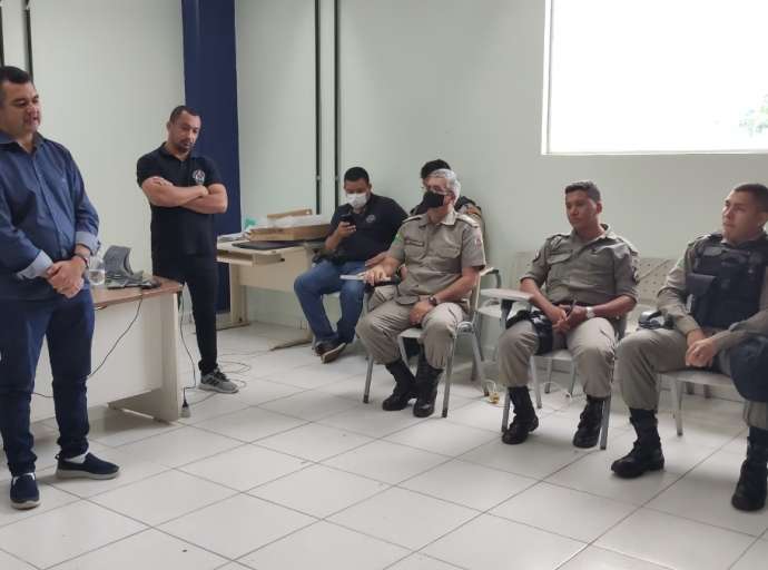 Deputado sargento Cadmiel visita quartéis e presta contas de sua atuação parlamentar