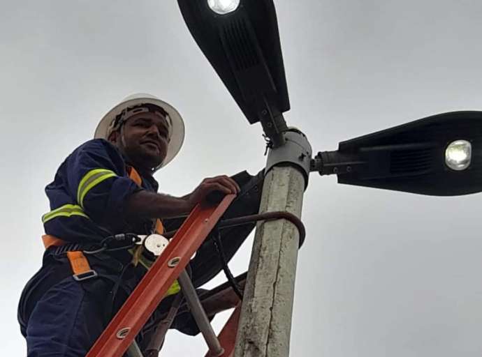 Em 24 horas, Prefeitura de Rio Branco faz manutenção de 200 pontos de luz da cidade, e Secretário Joabe Lira, garante que em breve toda cidade estará iluminada