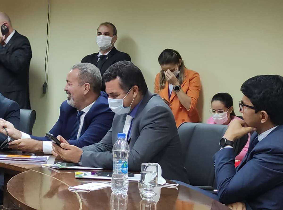 Articulação do deputado sargento Cadmiel Bomfim foi decisiva para aprovação de auxílios para os Militares