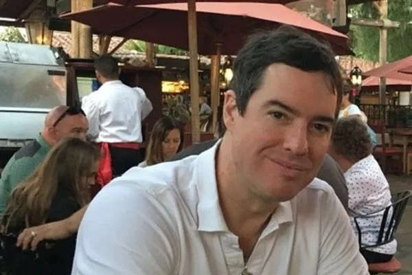 Médico que vendia kit Covid com cloroquina é condenado à prisão