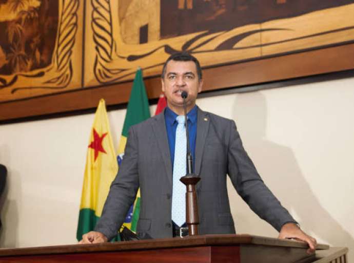 Deputado Sargento Cadmiel faz apelo para que o Governo convoque no mínimo 250 novos bombeiros até 3 de Julho