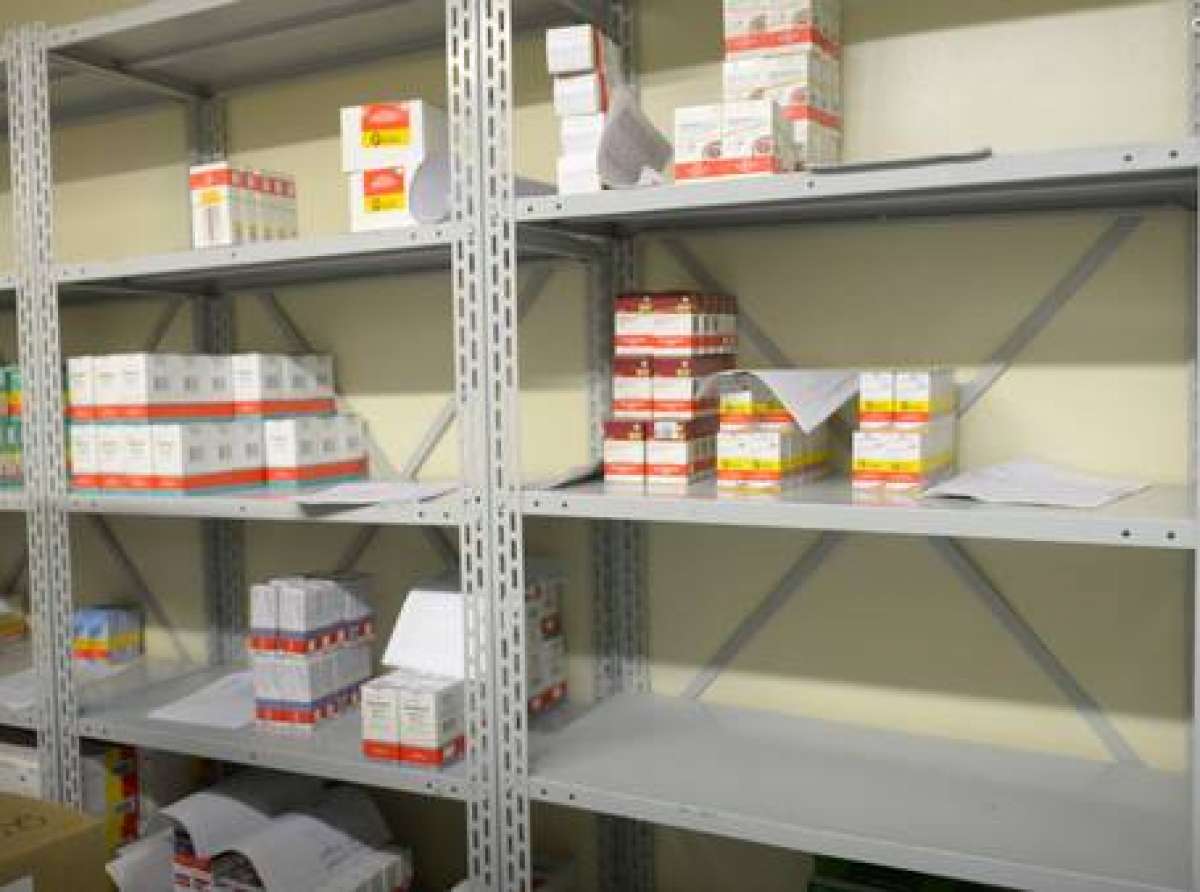 Para justificar falta de dipirona no PS, Governo diz que a falta de medicamentos afeta "todos os estados do país"