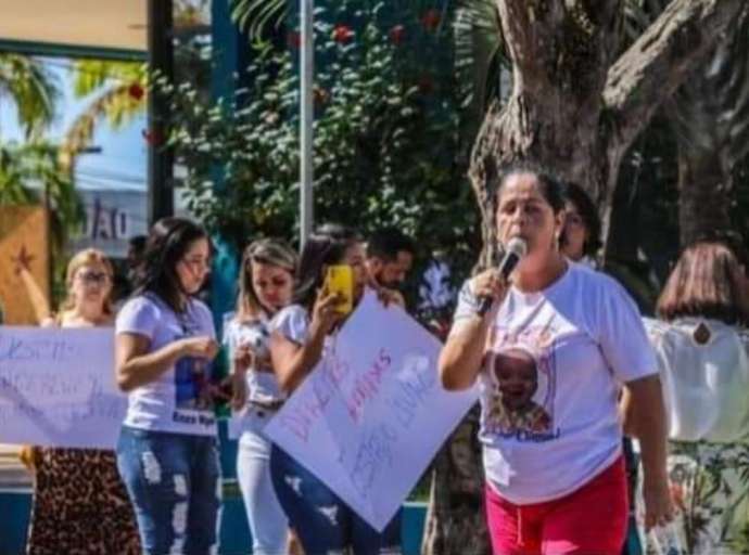 Mãe do pequeno Théo faz postagem emocionante nas redes sociais: "só estou de pé pra ver quem te tirou de mim ser punido"