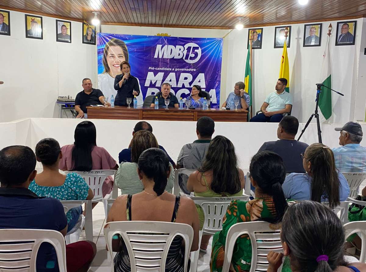 Marechal Thaumaturgo: Mara Rocha visita comércio e faz reunião com dirigentes do MDB