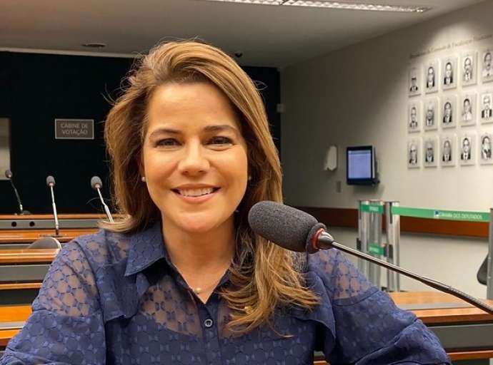 Projeto de Mara Rocha prevê piso salarial de 2 salários para trabalhador essencial de limpeza urbana