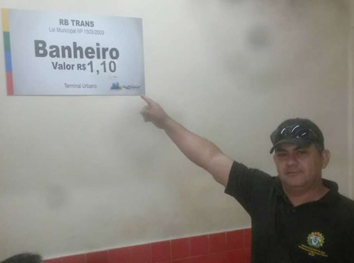 População tem que pagar para usar o único banheiro público do centro de Rio Branco