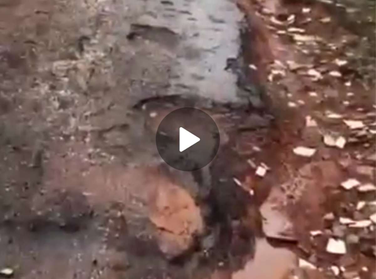 Vídeo impactante de rua cheia de buracos no Bosque, bairro nobre de Rio Branco viraliza nas redes sociais; assista  