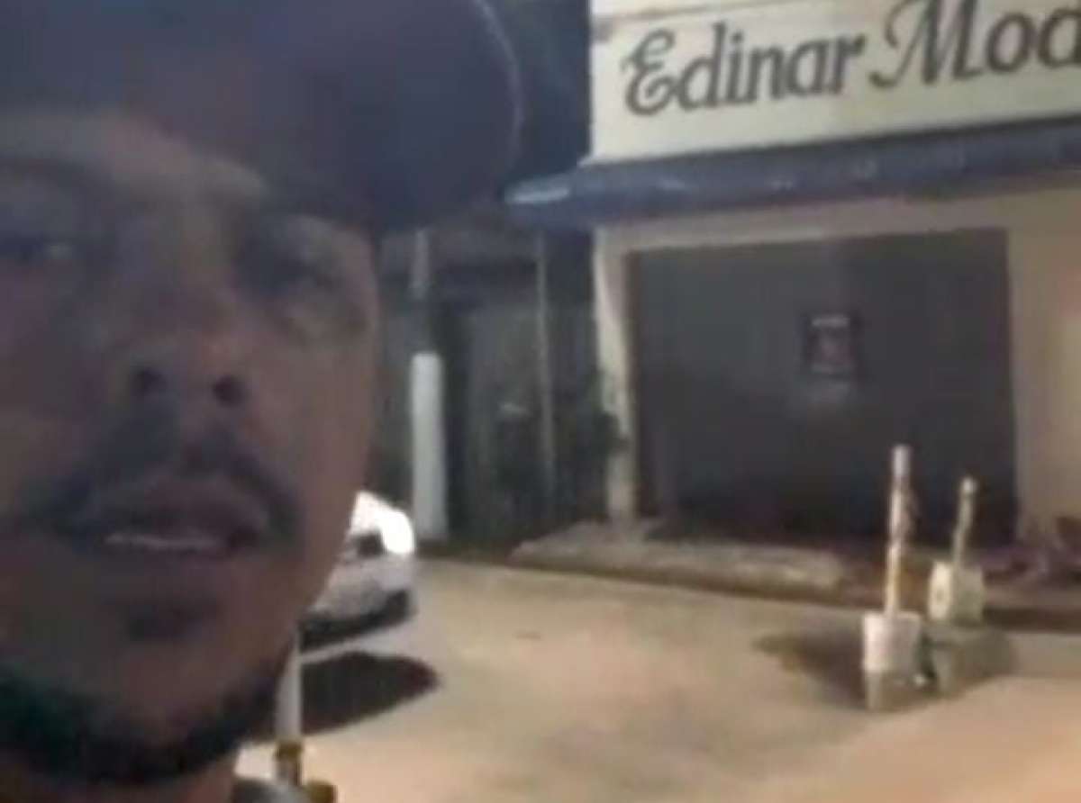 Morador diz que se a prefeitura não agir rápido, residência corre o risco de desabar a qualquer momento no bairro Aeroporto Velho