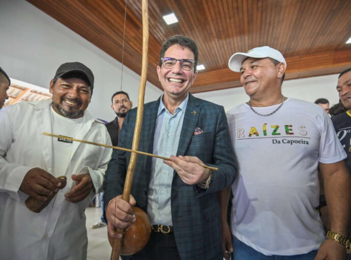 Gladson reinaugura centro de esporte e cultura no São Francisco