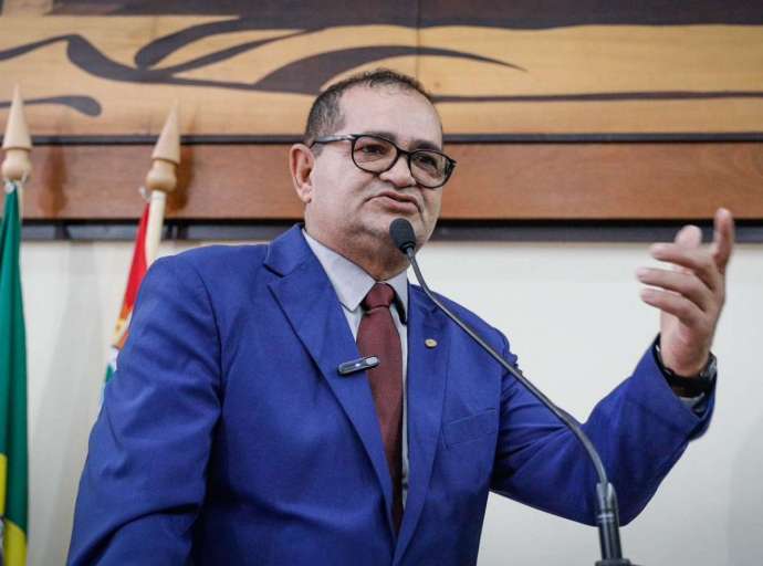 Tanízio Sá solicita aumento de capacidade elétrica em escola rural de Sena Madureira para melhorar ambiente de aprendizado