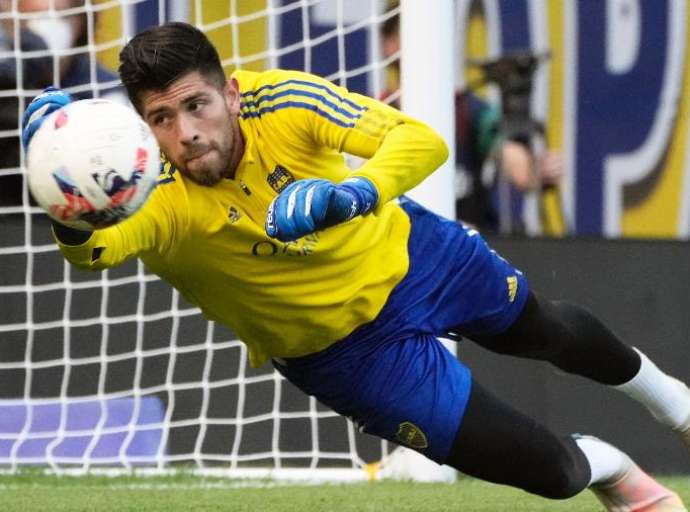 Goleiro do Flamengo, Rossi chega ao Rio antes de se apresentar: "Muito feliz"