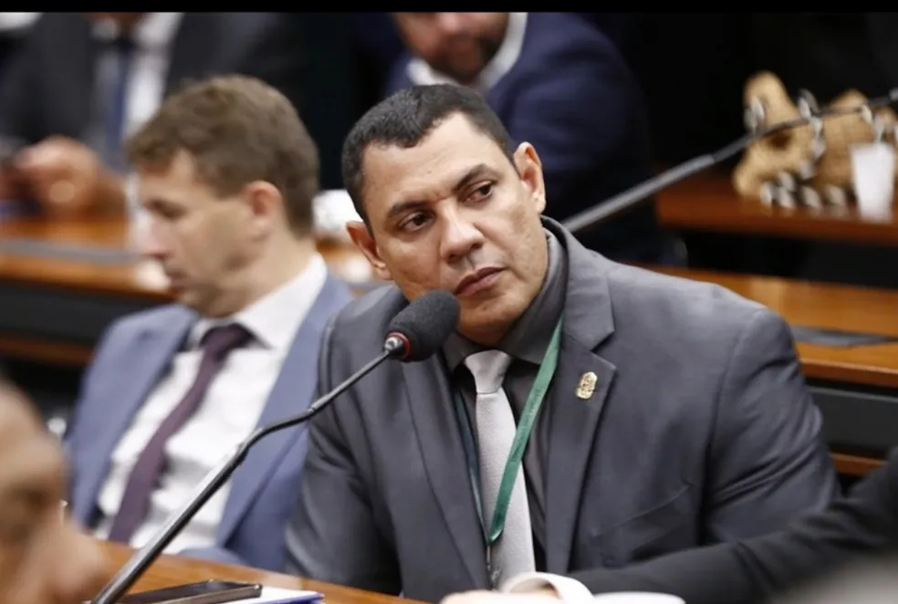Deputado coronel Ulysses Araújo defende redução da maioridade penal