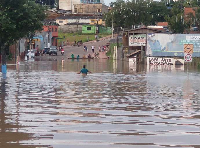 Devido a demora da Prefeitura de Rio Branco em entregar documento, FGTS está atrasado de quem foi atingido pela enchente