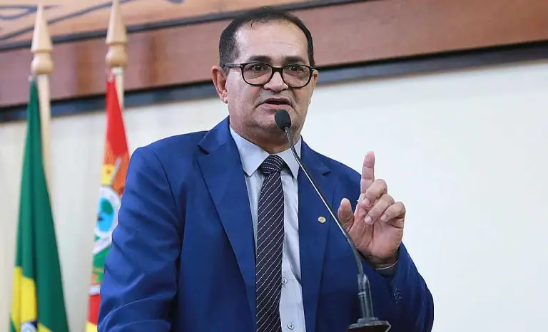 Deputado Tanízio Sá condena postura de Alan Rick após vídeo vazado de senador destratando funcionário da Latam