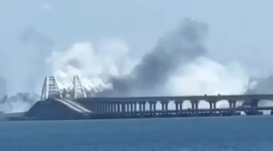 Rússia afirma ter abatido mísseis que atingiriam ponte da Crimeia e promete retaliar Ucrânia