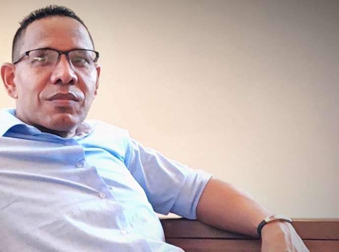Apadrinhado de Nicolau e membro da Assembleia de Deus, Elias Macedo é apresentado à igreja como pré-candidato a vereador