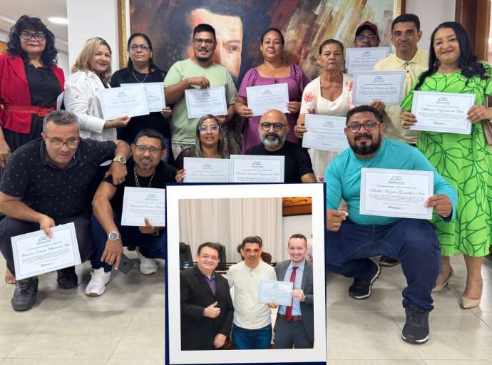 Elisaldo Luna, vice-presidente e membros da nova diretoria da UMAMRB participam de Sessão Solene em alusão ao dia do Líder Comunitário na ALEAC